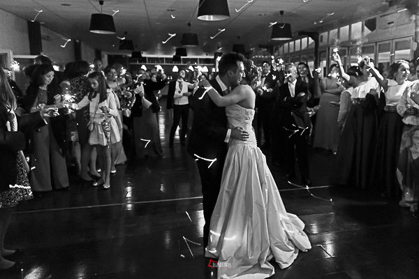 un primer baile inolvidable para los novios